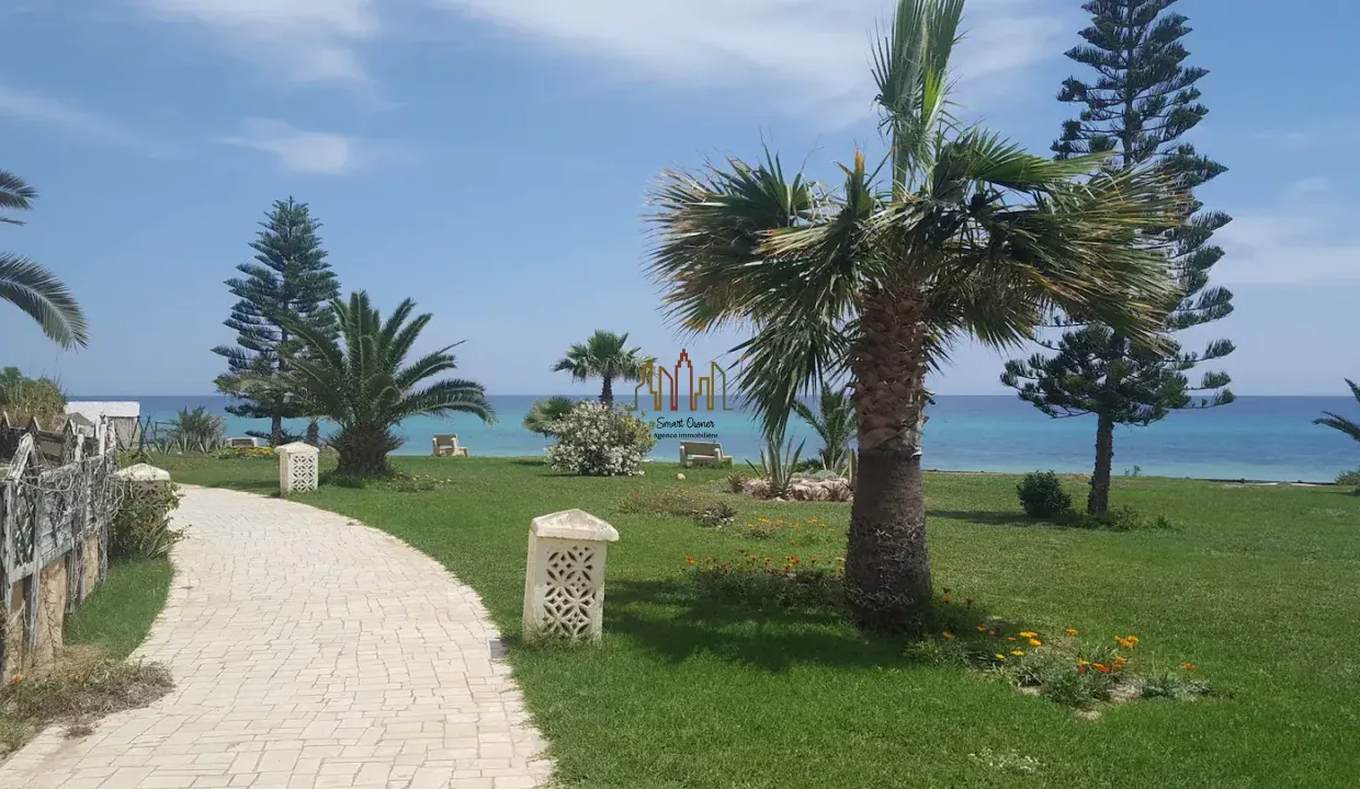 b4f7b693-bfa5-40bf-af7d-03d0c584659e